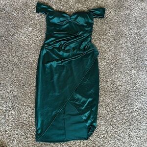 Windsor women’s homecoming dress. Size X-Large- B5